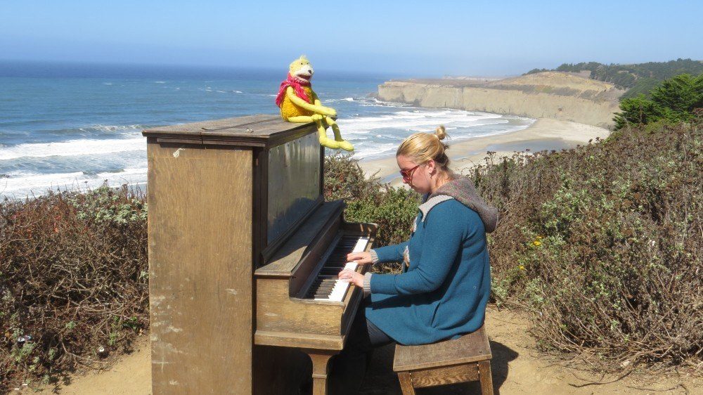 Dia Beach Piano