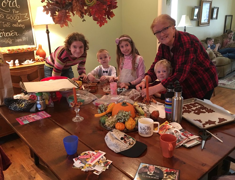 Bonnie Kids At Thanksgiving